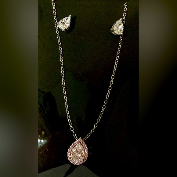 Tocara Elegant Debbie Necklace Trio - New - Picture 2 of 2